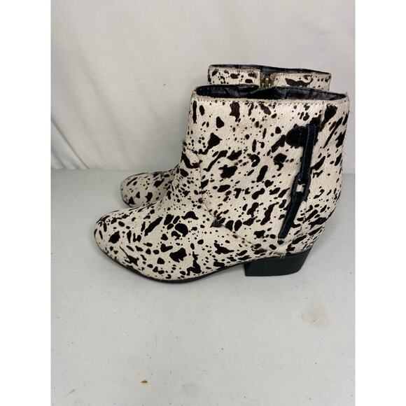 Womens Very Volatile Bootie Zip Boots Leather Choc Chip Cow Print Size 7 - Picture 3 of 15